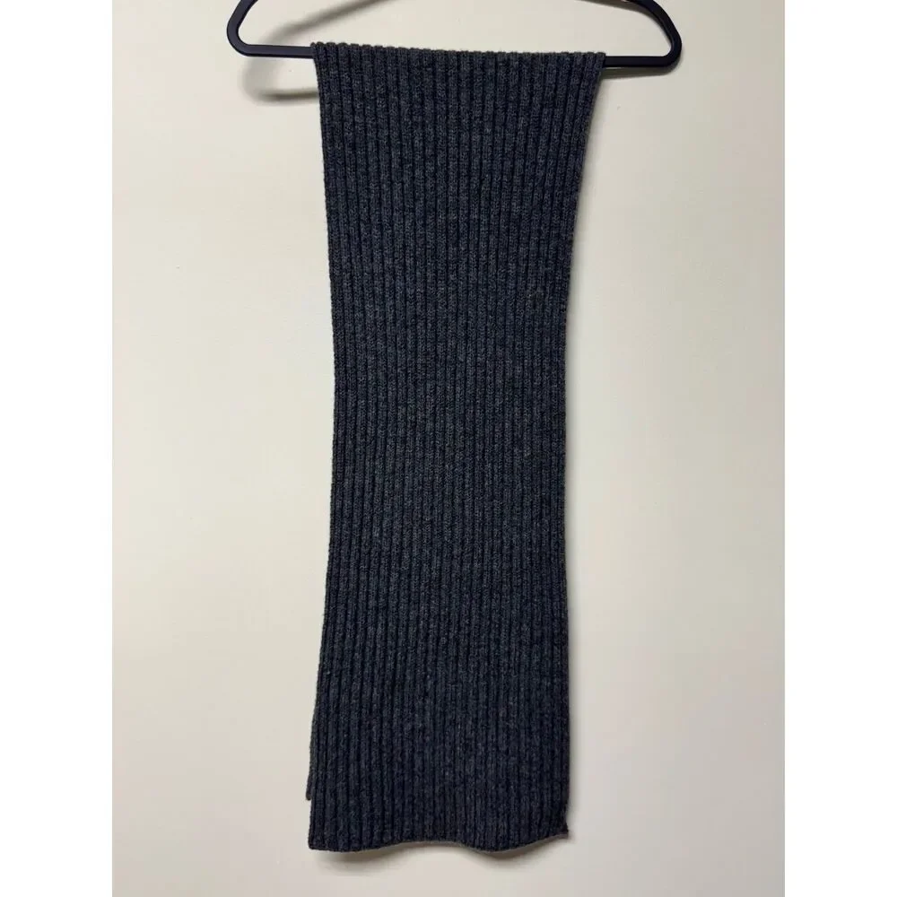VTG - GAP 100% Lambswool Charcoal Gray Ribbed Scarf
